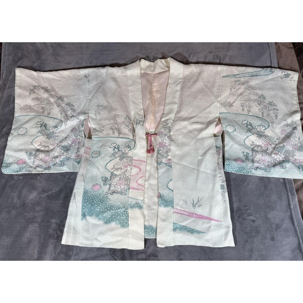 Kimono Jacket Short Womens One Size White Floral Embroidered Haori Lined